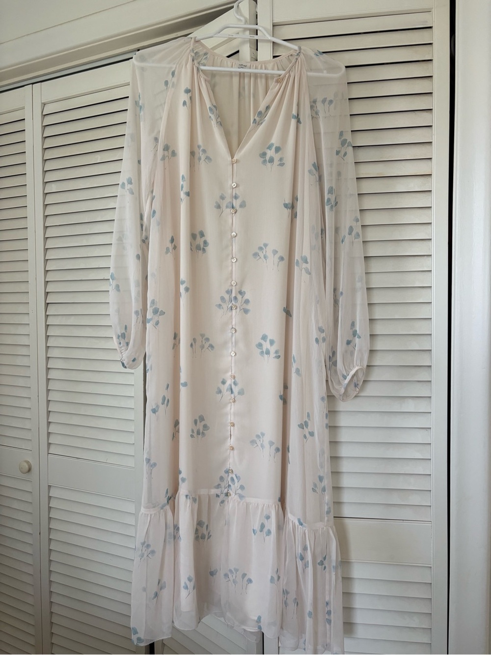 Women's White Floral Button-Front Midi Dress
